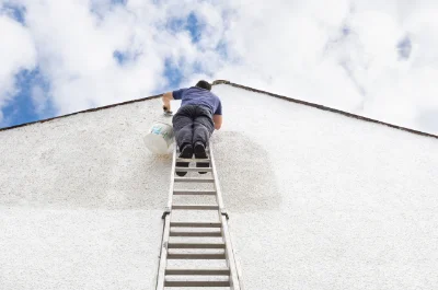 Peinture extérieure à Luzy — façades et ravalement